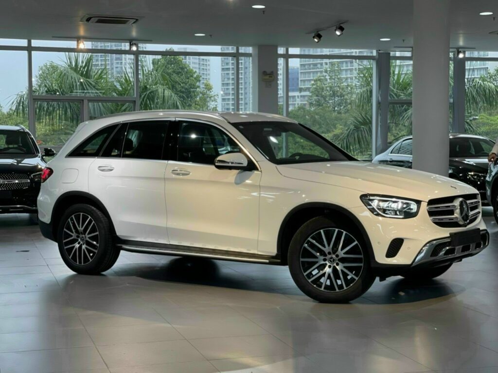 mercedes glc 200 4matic 2022 giaxemercedes vn 2 1024x768 - Mercedes GLC 200 4Matic - Giá Xe Lăn Bánh, Khuyến Mãi, Trả Góp (3/2023)