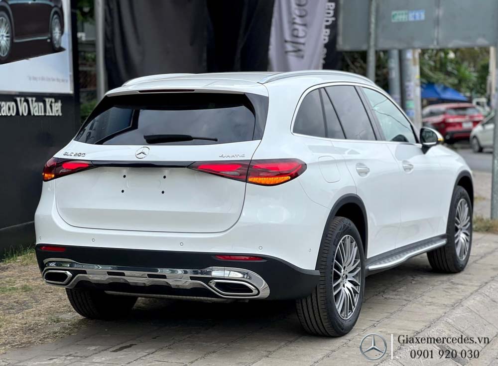 mercedes glc 200 màu trắng