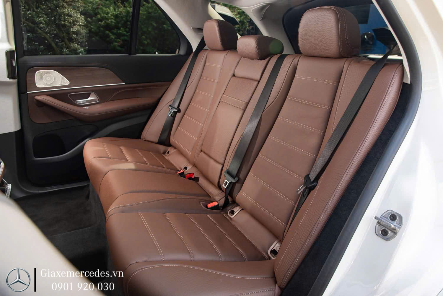 Hàng ghế 2 trên GLE 400